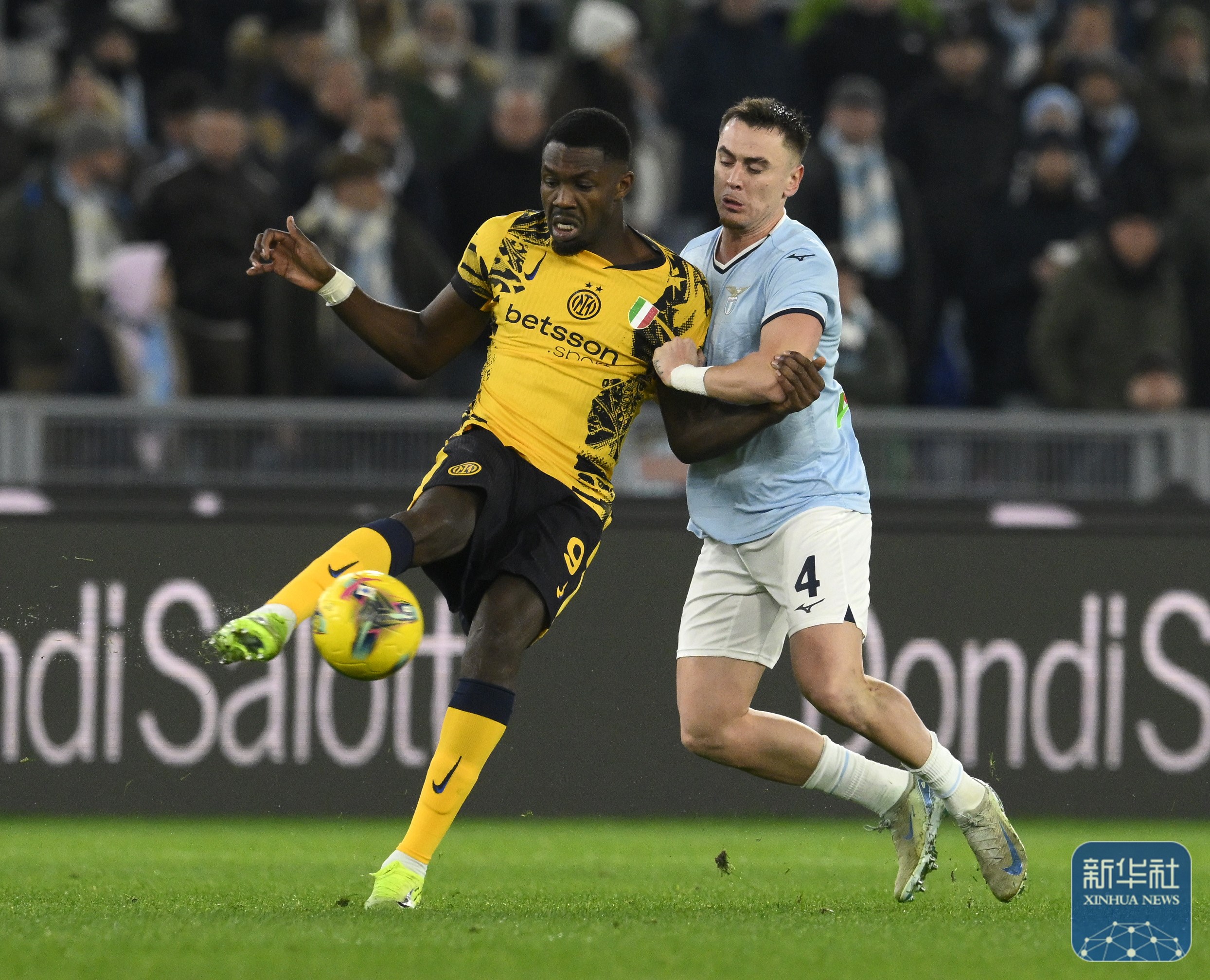 关于荷兰逆转国际米兰,托尼点燃赛场的信息 关于荷兰逆转国际米兰,托尼点燃赛场的信息