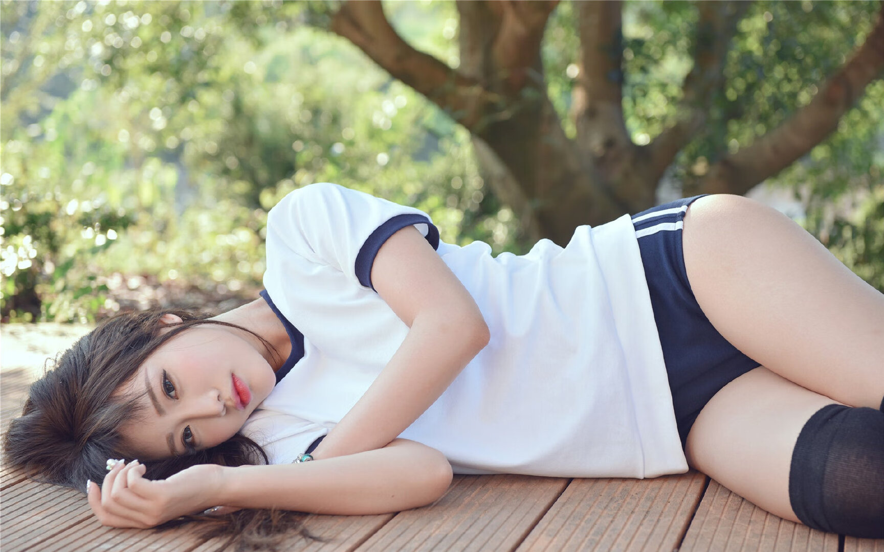 当德罗赞的绝杀化作芝加哥的暴雨，我们才读懂字母哥沉默的刀锋